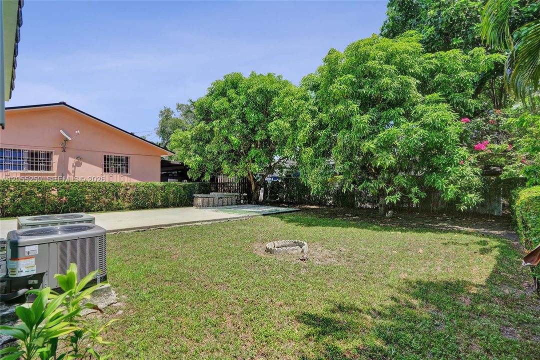 For Sale: $930,000 (0 beds, 0 baths, 2287 Square Feet)