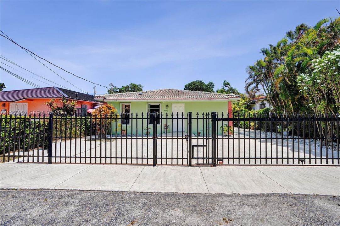 For Sale: $930,000 (0 beds, 0 baths, 2287 Square Feet)