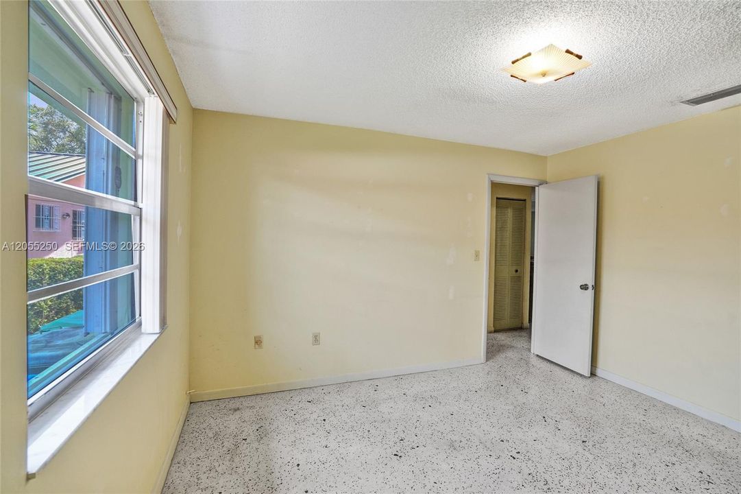 For Sale: $930,000 (0 beds, 0 baths, 2287 Square Feet)