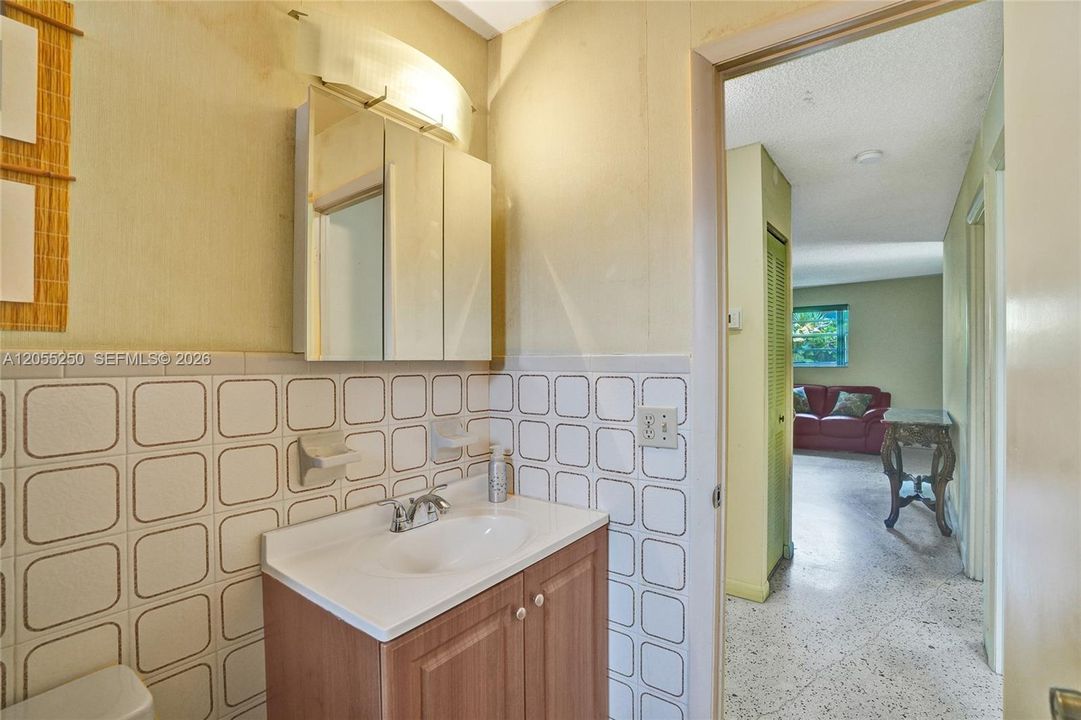 For Sale: $930,000 (0 beds, 0 baths, 2287 Square Feet)