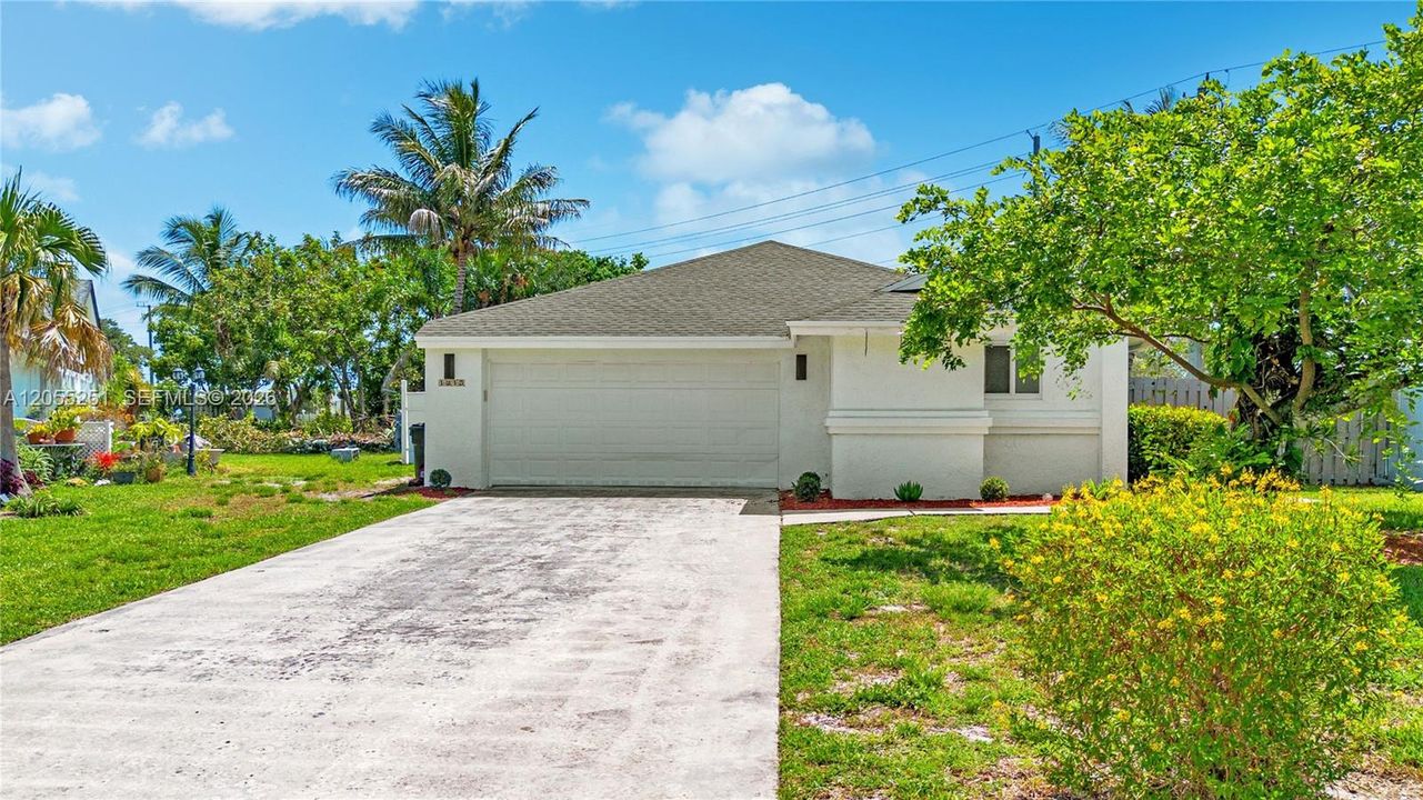 En Venta: $659,000 (3 camas, 2 baños, 1723 Pies cuadrados)