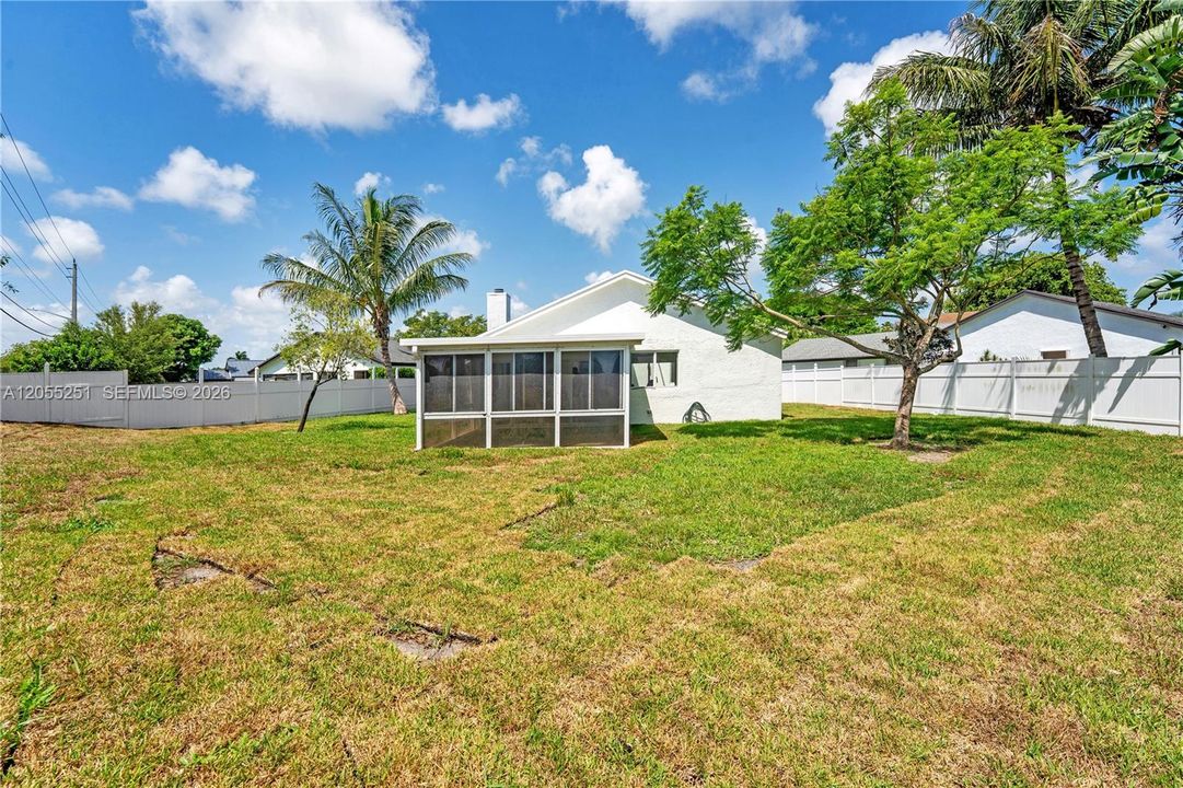En Venta: $659,000 (3 camas, 2 baños, 1723 Pies cuadrados)