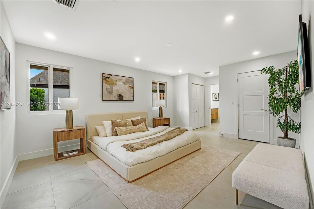 En Venta: $659,000 (3 camas, 2 baños, 1723 Pies cuadrados)