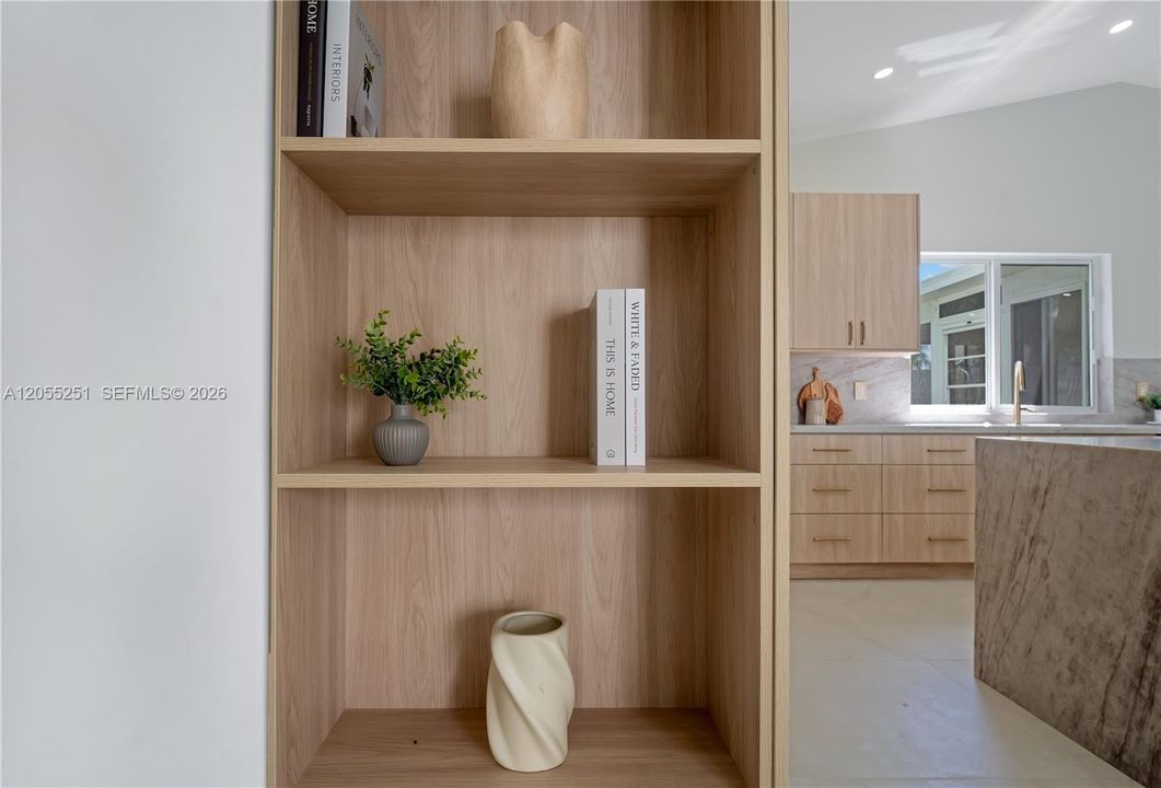 En Venta: $659,000 (3 camas, 2 baños, 1723 Pies cuadrados)