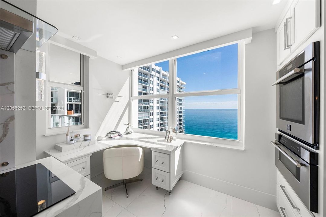 В аренду: $7,950 (2 спален, 2 ванн, 1450 Квадратных фут)