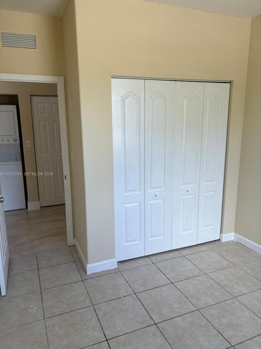 For Rent: $1,950 (3 beds, 2 baths, 1182 Square Feet)