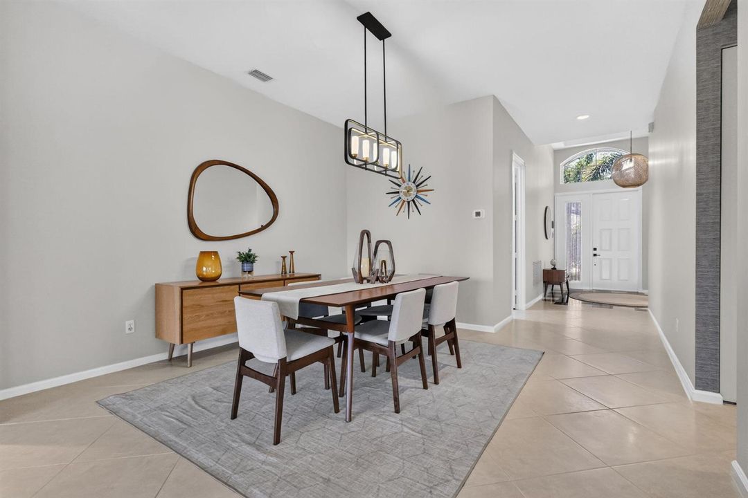 Dining Foyer view
