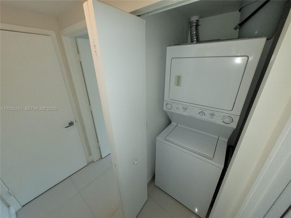 En Renta: $4,100 (2 camas, 2 baños, 1227 Pies cuadrados)