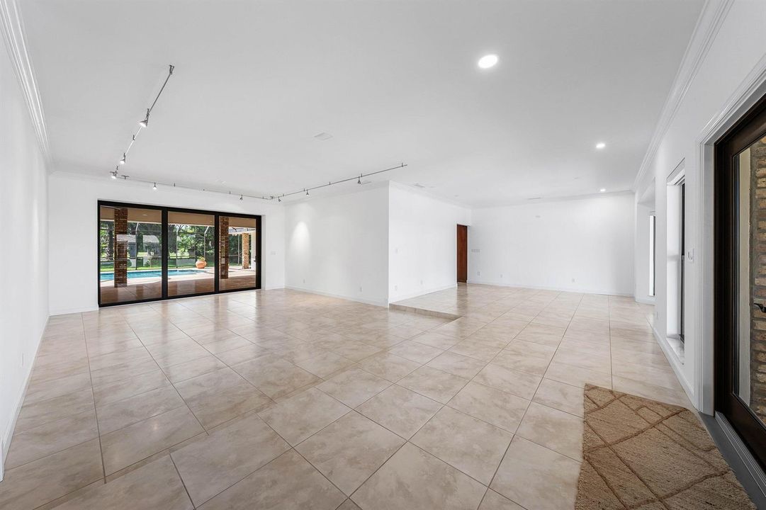 006-114GlenbrookCourt-Atlantis-FL-33462-