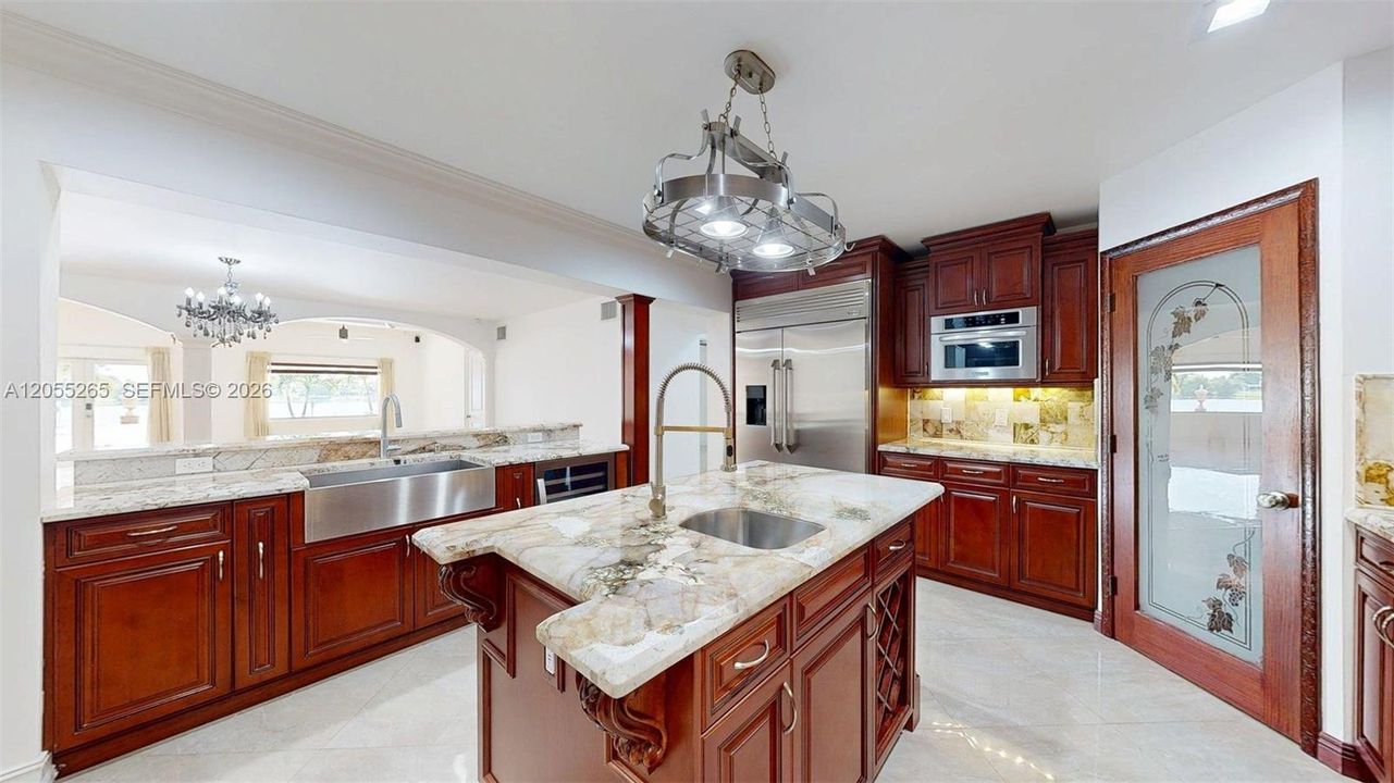 En Venta: $1,595,000 (5 camas, 4 baños, 3315 Pies cuadrados)