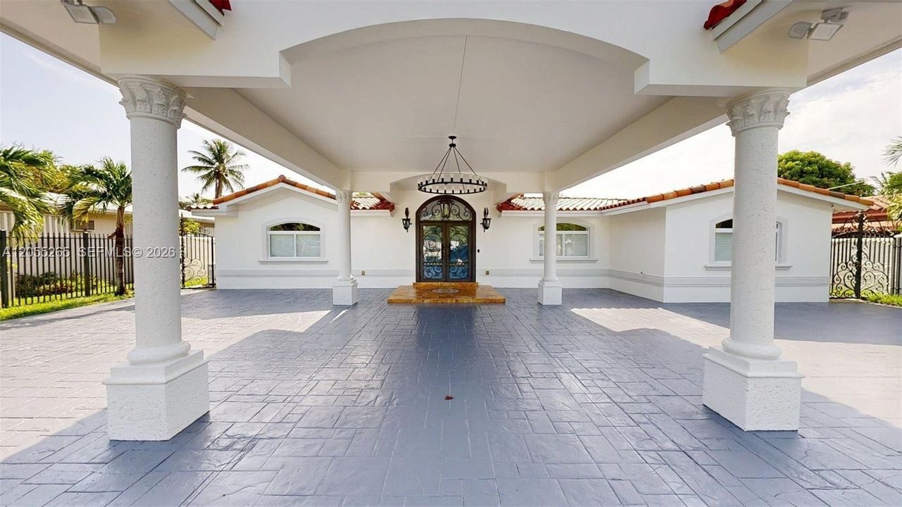 En Venta: $1,595,000 (5 camas, 4 baños, 3315 Pies cuadrados)