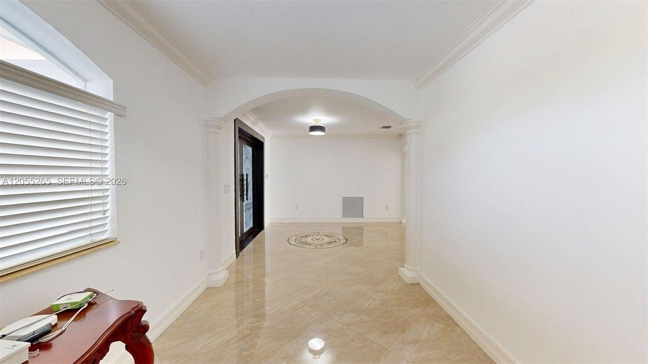 En Venta: $1,595,000 (5 camas, 4 baños, 3315 Pies cuadrados)