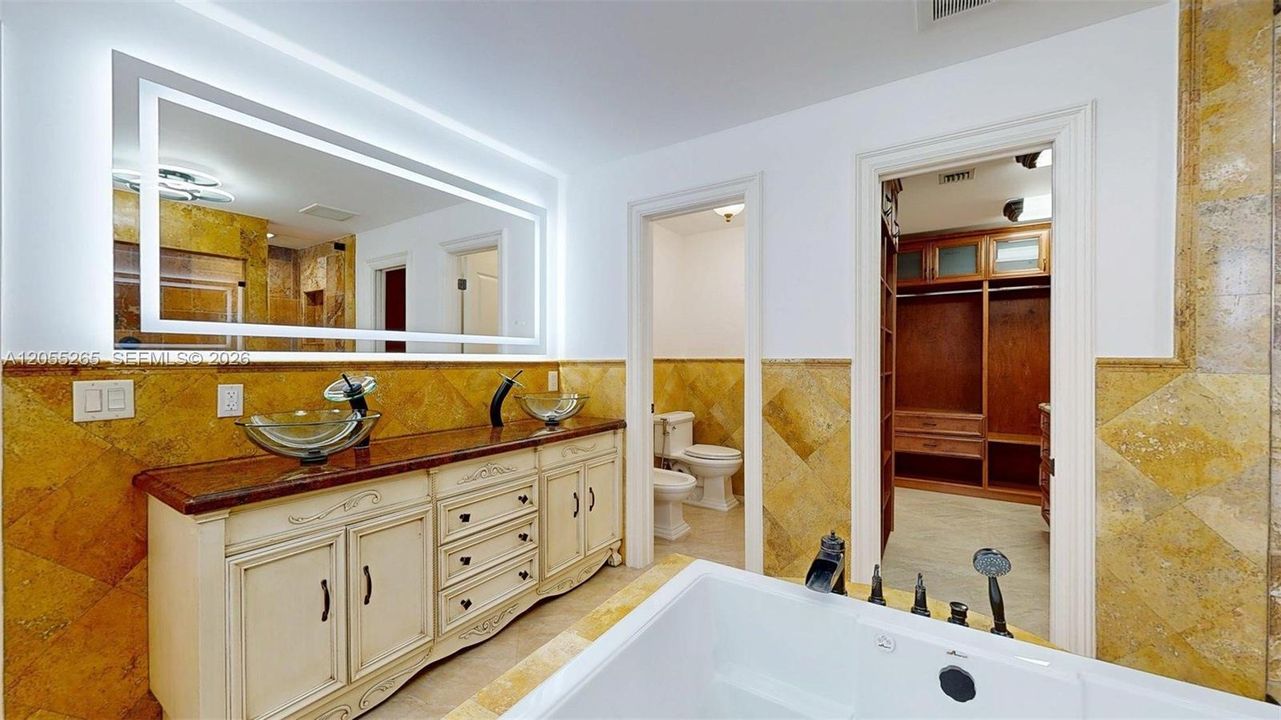 En Venta: $1,595,000 (5 camas, 4 baños, 3315 Pies cuadrados)