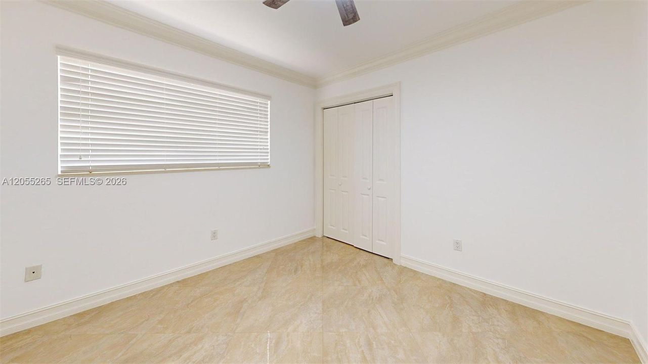 En Venta: $1,595,000 (5 camas, 4 baños, 3315 Pies cuadrados)