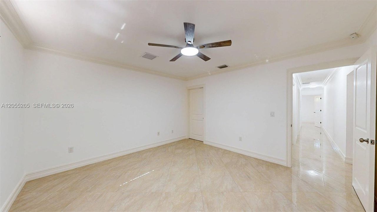 En Venta: $1,595,000 (5 camas, 4 baños, 3315 Pies cuadrados)