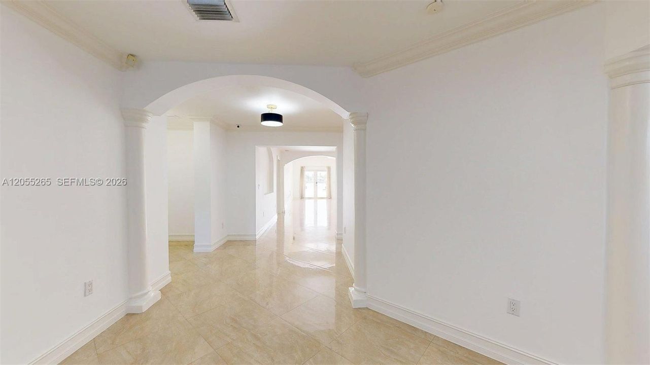 En Venta: $1,595,000 (5 camas, 4 baños, 3315 Pies cuadrados)