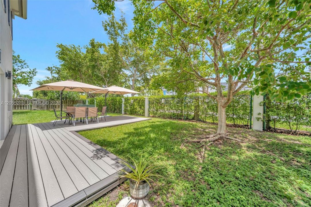 En Venta: $595,000 (4 camas, 3 baños, 2655 Pies cuadrados)