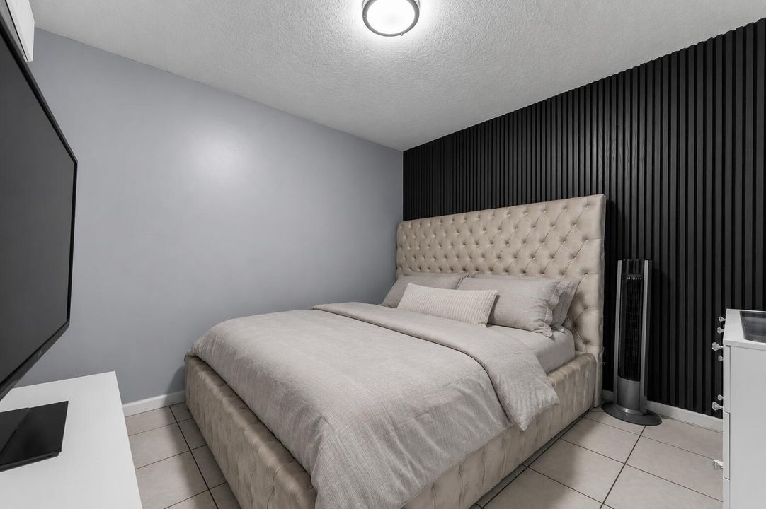 5th bedroom/ 2nd Primary