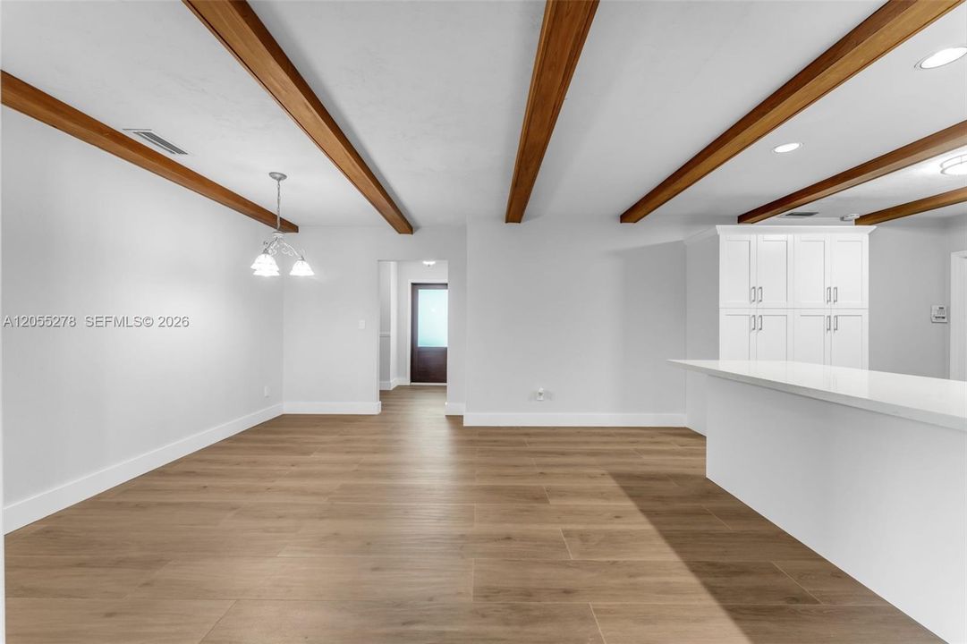 В аренду: $4,800 (4 спален, 3 ванн, 2486 Квадратных фут)