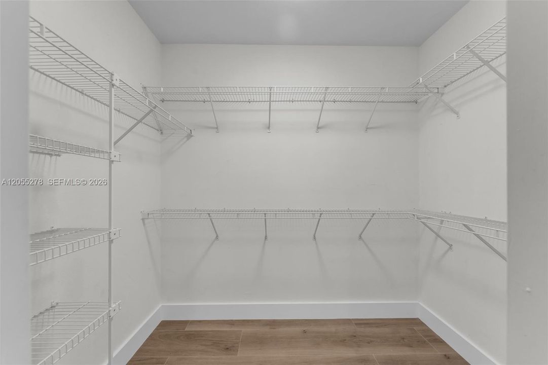 В аренду: $4,800 (4 спален, 3 ванн, 2486 Квадратных фут)