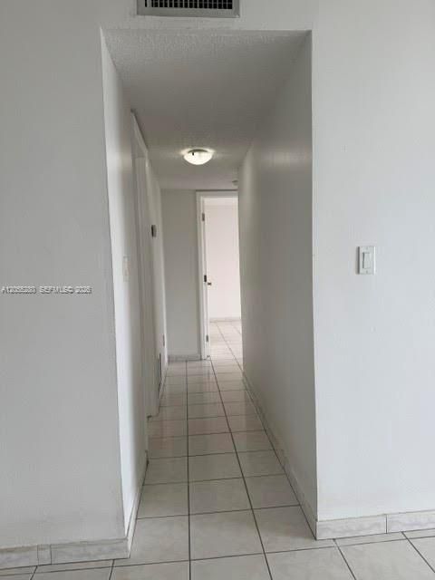 For Sale: $275,000 (2 beds, 2 baths, 1095 Square Feet)