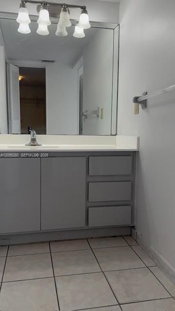 For Sale: $275,000 (2 beds, 2 baths, 1095 Square Feet)