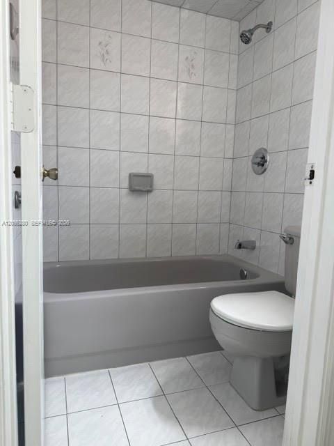 For Sale: $275,000 (2 beds, 2 baths, 1095 Square Feet)
