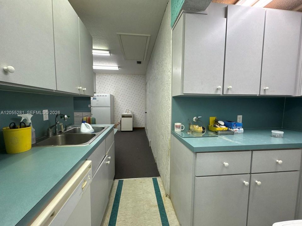 For Rent: $3,987 (0 beds, 0 baths, 0 Square Feet)