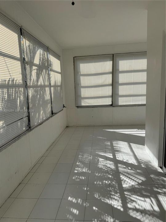 For Rent: $1,795 (2 beds, 2 baths, 980 Square Feet)