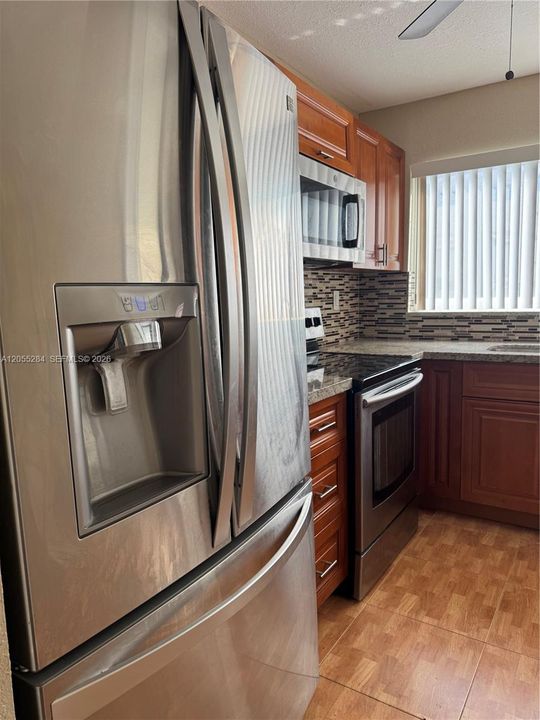For Rent: $1,795 (2 beds, 2 baths, 980 Square Feet)