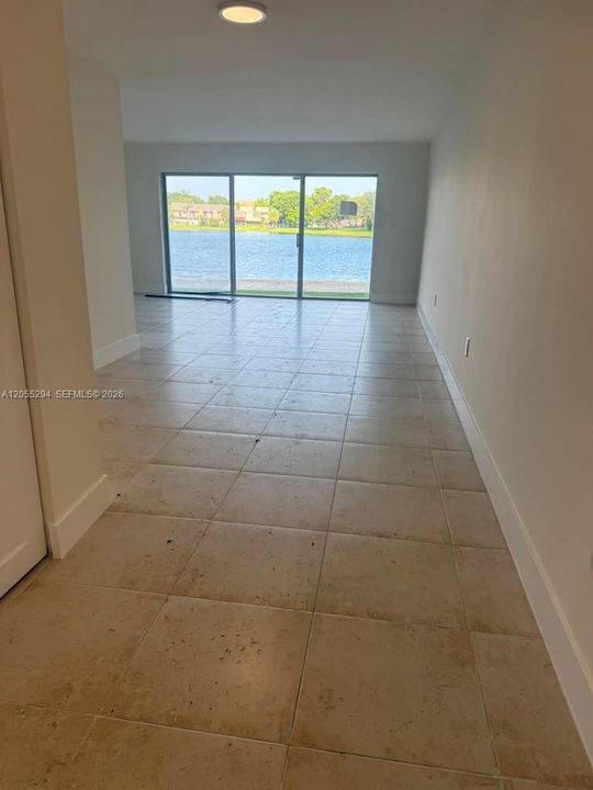 En Renta: $2,400 (1 camas, 1 baños, 1149 Pies cuadrados)