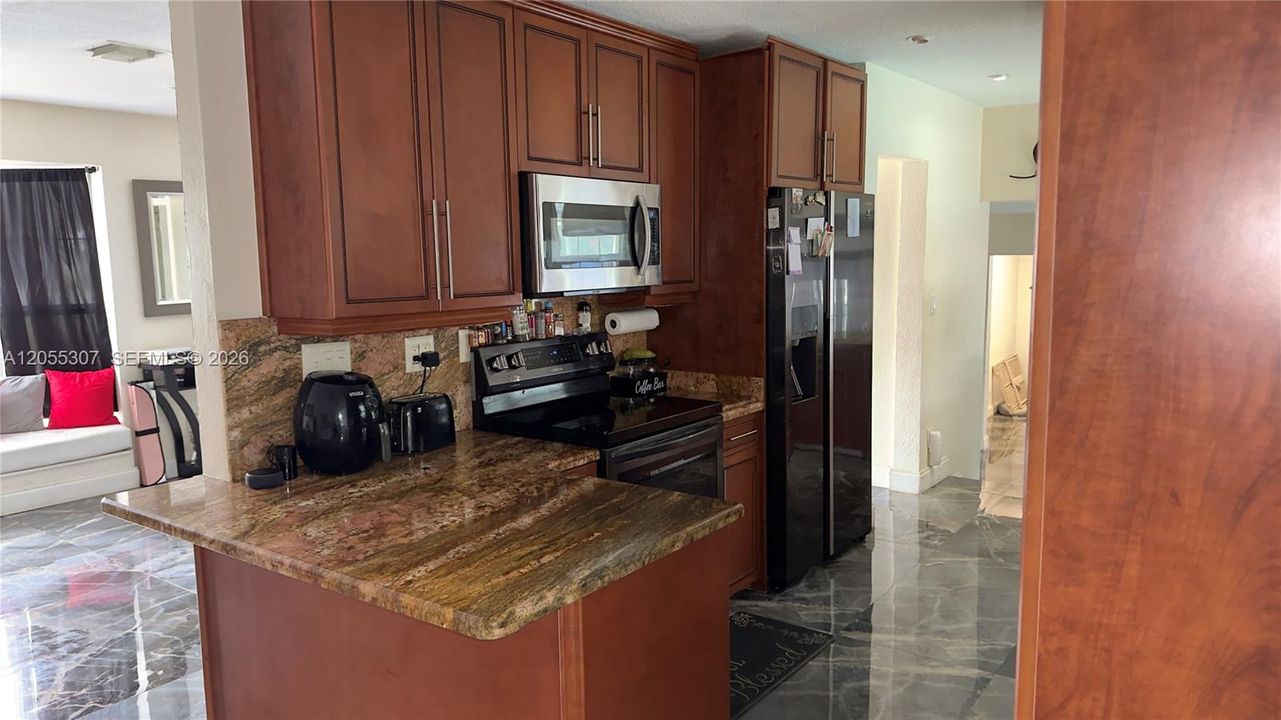 En Venta: $665,000 (3 camas, 2 baños, 1779 Pies cuadrados)