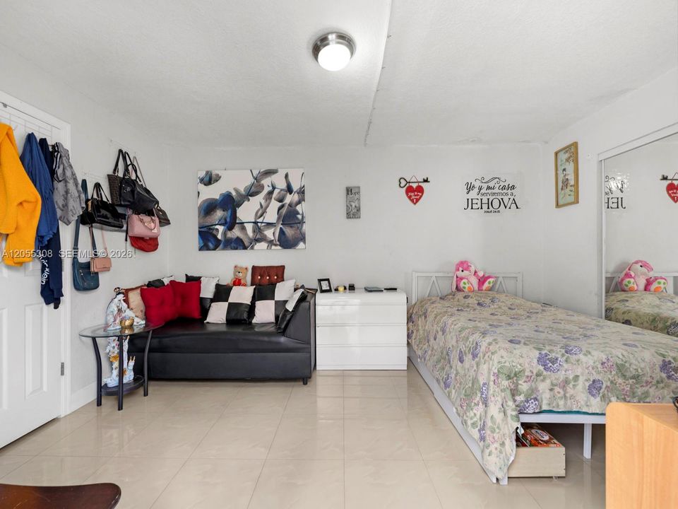 На продажу: $625,000 (3 спален, 2 ванн, 1507 Квадратных фут)