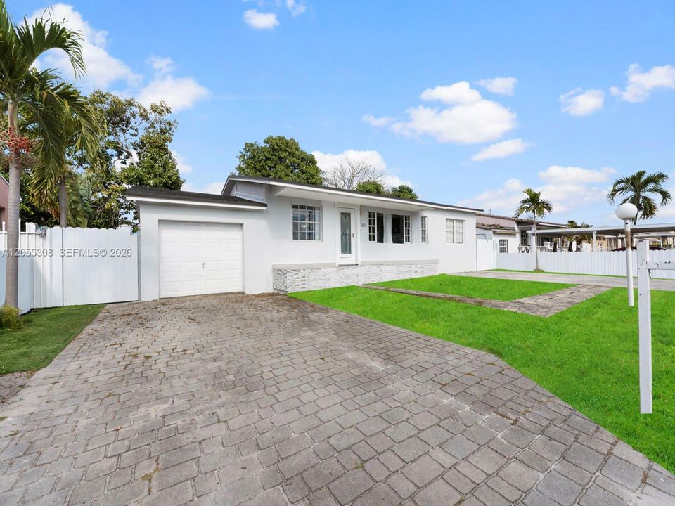 На продажу: $625,000 (3 спален, 2 ванн, 1507 Квадратных фут)