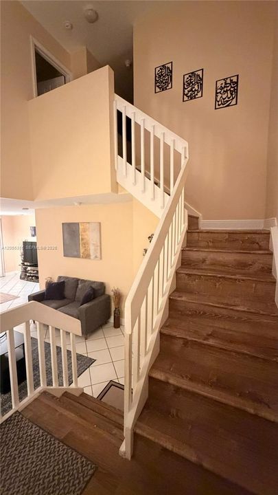 В аренду: $3,500 (3 спален, 2 ванн, 1741 Квадратных фут)