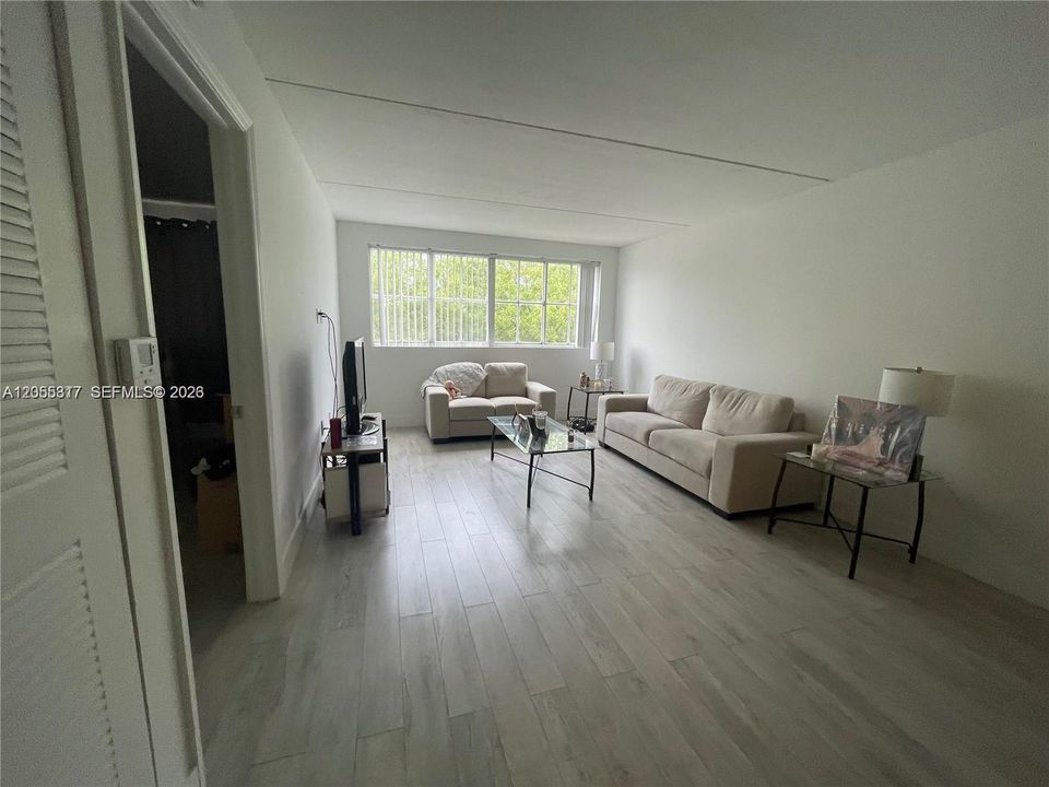 En Renta: $1,800 (1 camas, 1 baños, 749 Pies cuadrados)