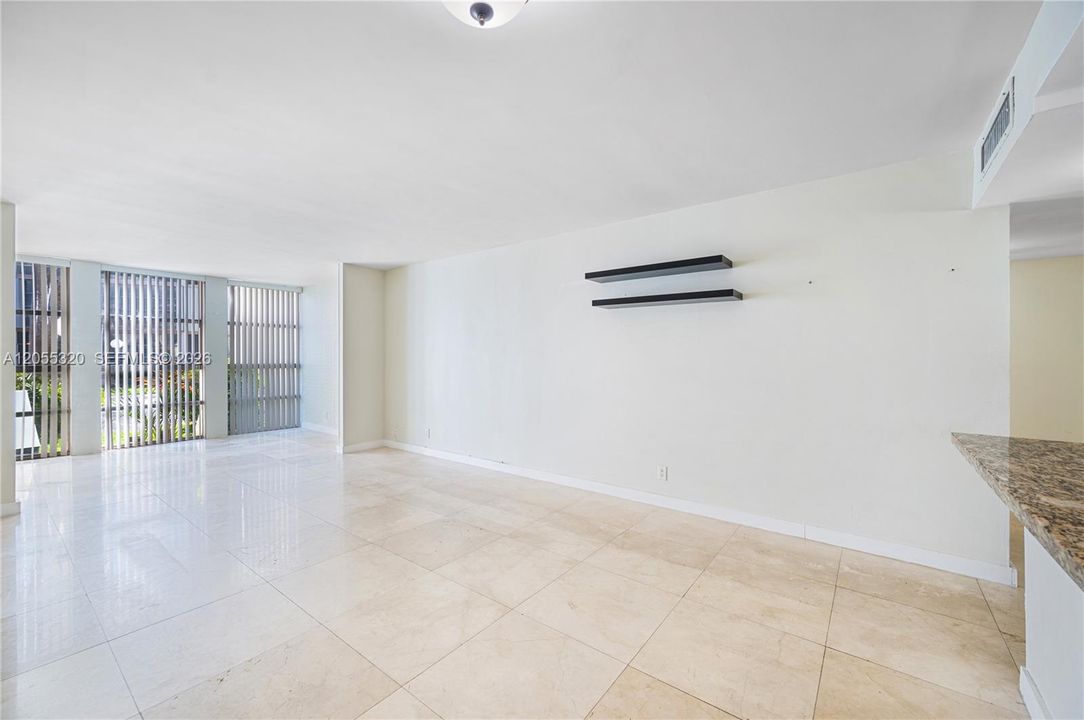 В аренду: $1,850 (1 спален, 1 ванн, 820 Квадратных фут)