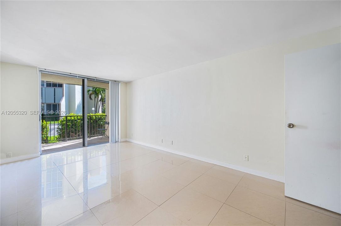 В аренду: $1,850 (1 спален, 1 ванн, 820 Квадратных фут)