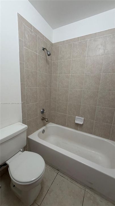 В аренду: $2,200 (2 спален, 2 ванн, 1114 Квадратных фут)