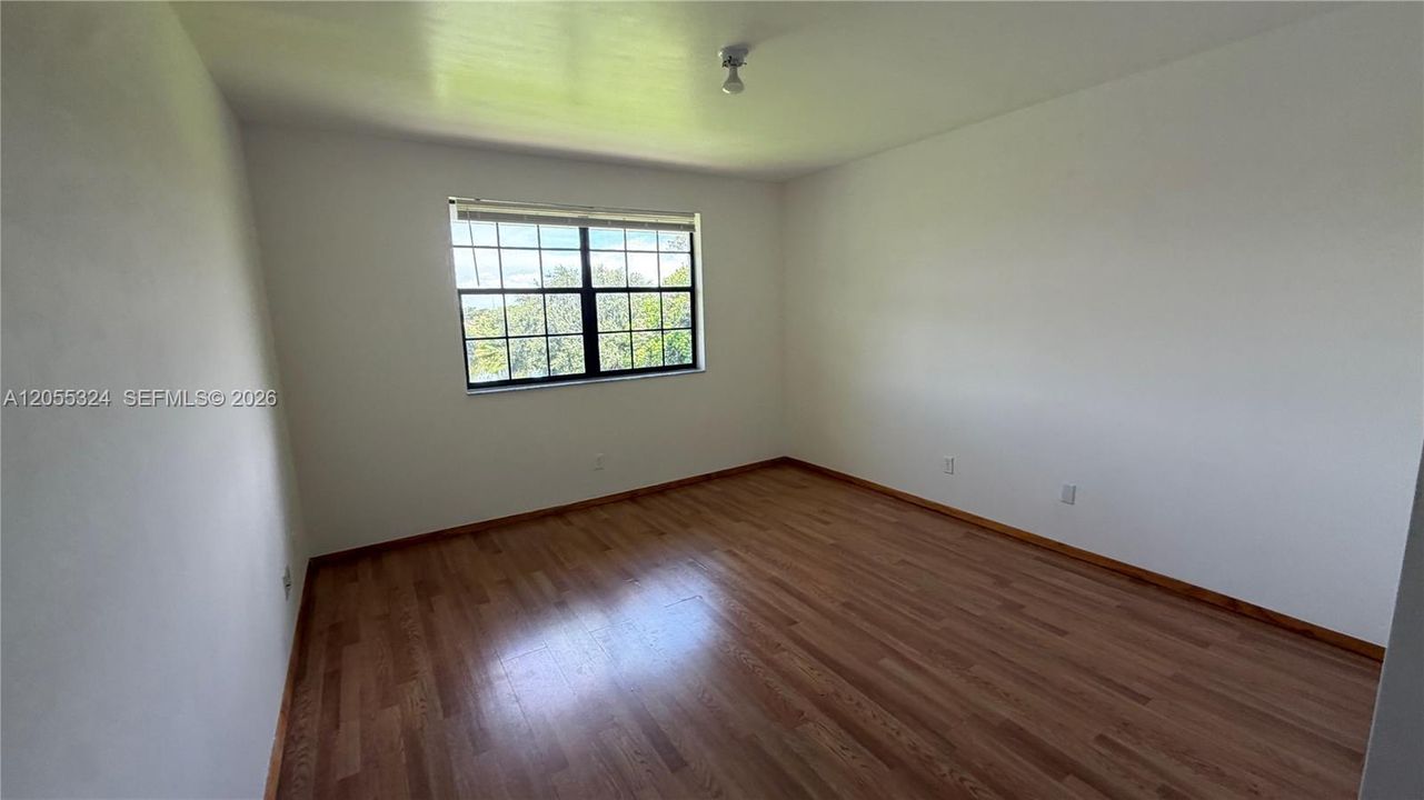 В аренду: $2,200 (2 спален, 2 ванн, 1114 Квадратных фут)