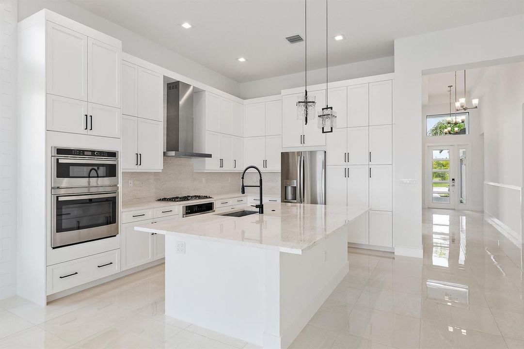 13062 Florida Crane Dr-11