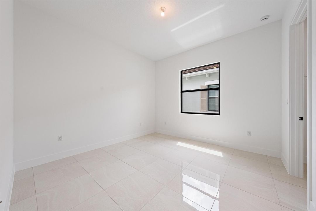 13062 Florida Crane Dr-5