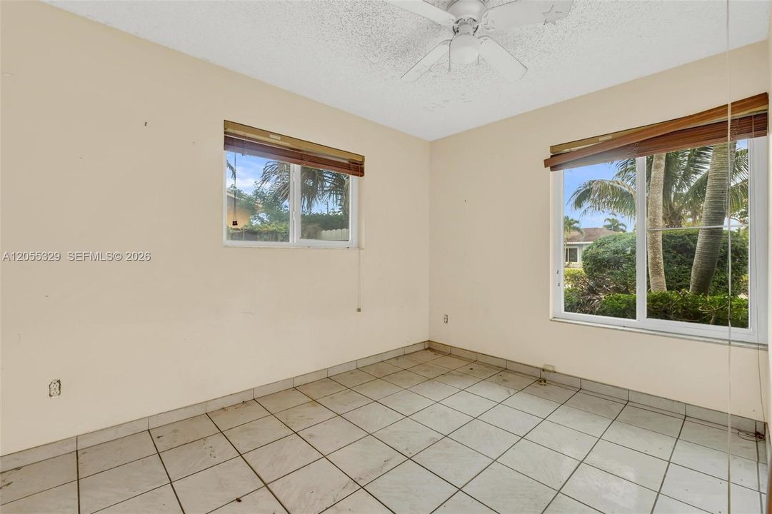 For Sale: $560,000 (3 beds, 2 baths, 1688 Square Feet)