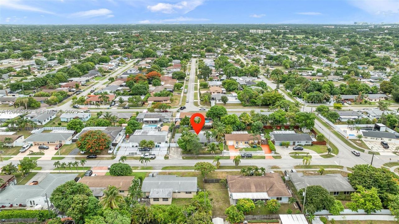 For Sale: $560,000 (3 beds, 2 baths, 1688 Square Feet)