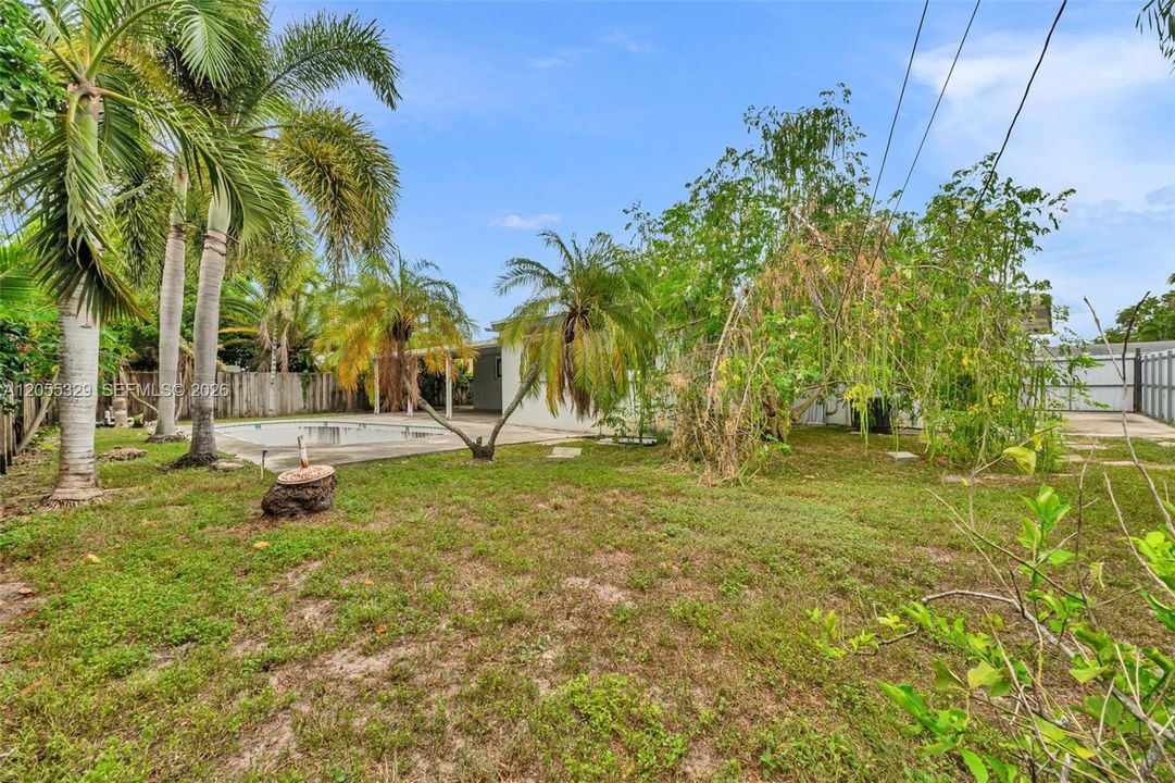 For Sale: $560,000 (3 beds, 2 baths, 1688 Square Feet)