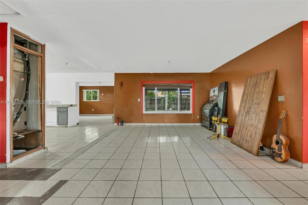 For Sale: $560,000 (3 beds, 2 baths, 1688 Square Feet)