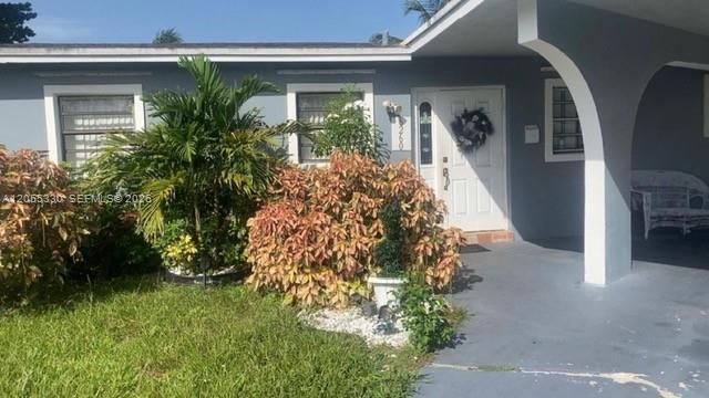 Activo con contrato: $359,000 (2 camas, 1 baños, 897 Pies cuadrados)