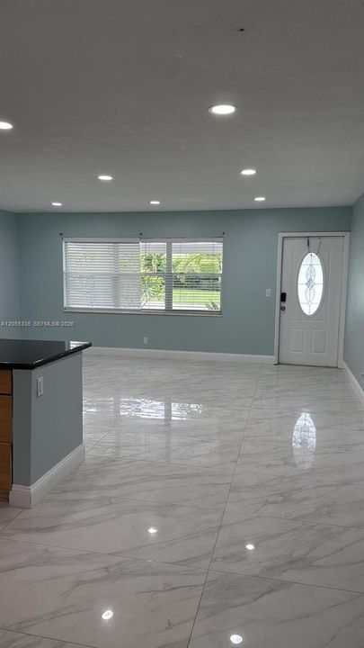 En Renta: $3,350 (3 camas, 2 baños, 1351 Pies cuadrados)