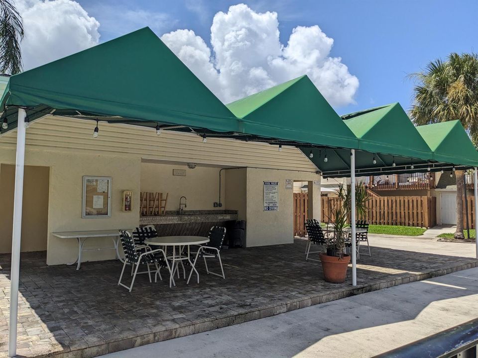 Shaded Outdoor area with Facilities