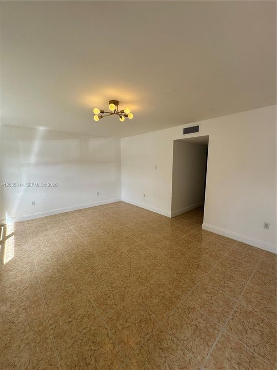 En Renta: $2,800 (3 camas, 2 baños, 1500 Pies cuadrados)